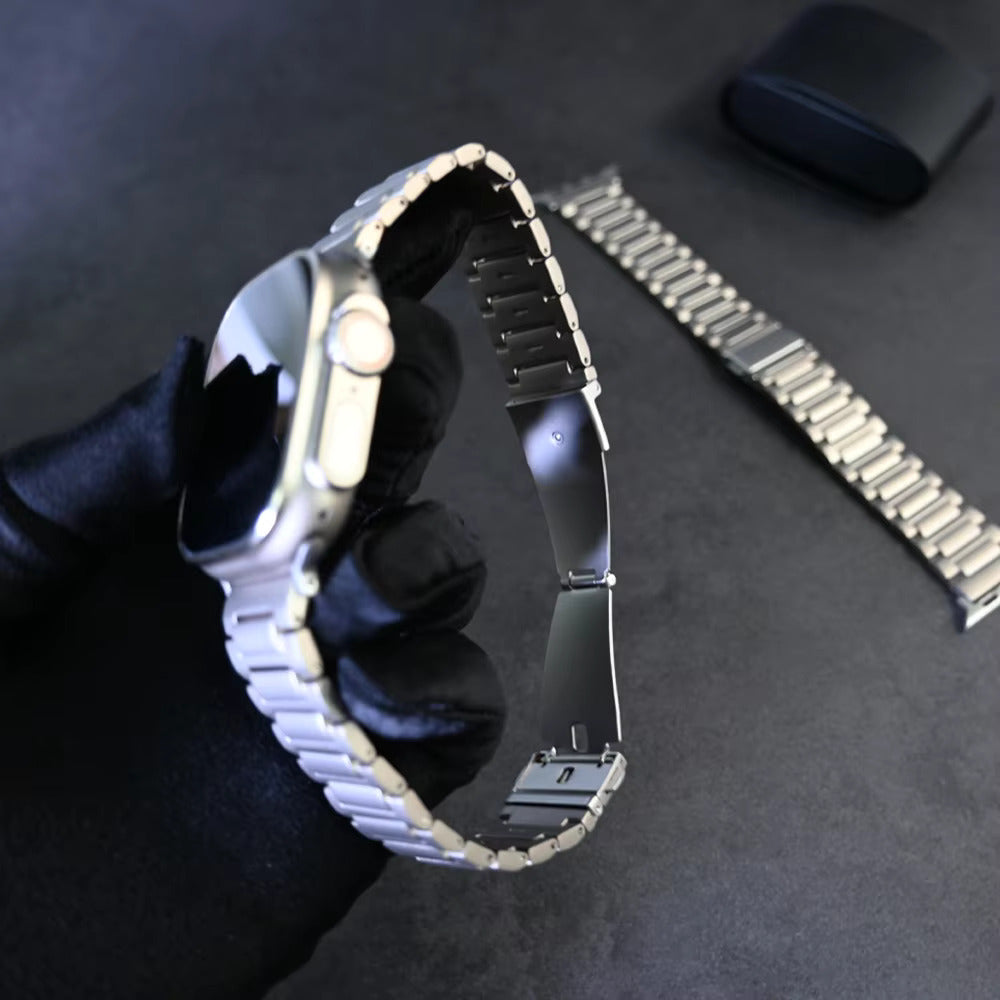 Titanium Pristine Luxury Band for Apple Watch