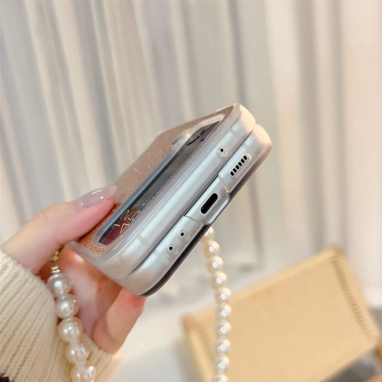Sparkling Pearl Chain Case For Samsung Galaxy Z Flip 4 - Pinnacle Luxuries